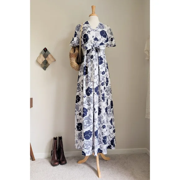 70s White & Blue Floral Print Flutter Sleeve Feminine 1970s Empire Maxi Dress - Picture 13 of 16
